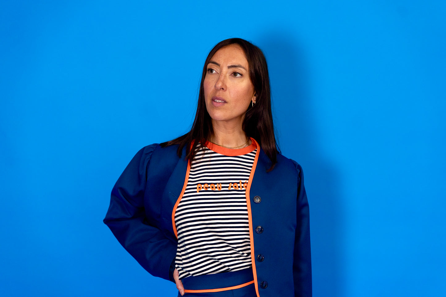 Veste Emma - veste tailleur bleu marine fluide à épaules ballon