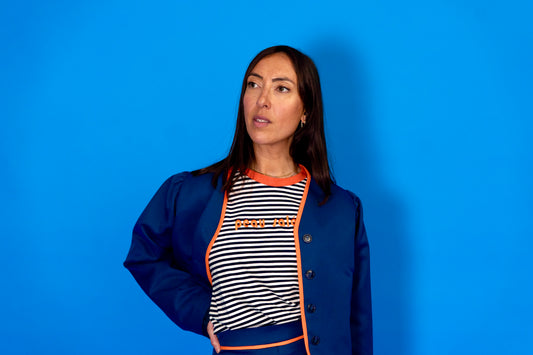 Veste Emma - veste tailleur bleu marine fluide à épaules ballon